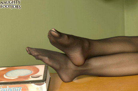 Dirty Footjobs featuring Brianna Beach, Commando undressed Pictures