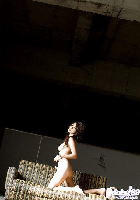Hot oriental bombshell Risa Kasumi showcasing her ravishing curves