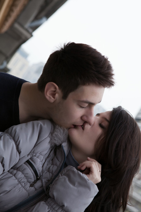 Glamorous teen GF getting her snatch eaten out and dicked doggystyle