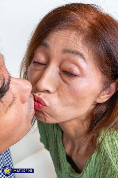 Mature NL starring Yayoi Fujisawa undressed Pics