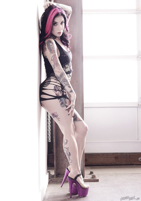 Amateur MILF Joanna Angel showing off her heavily tattooed body in the naked