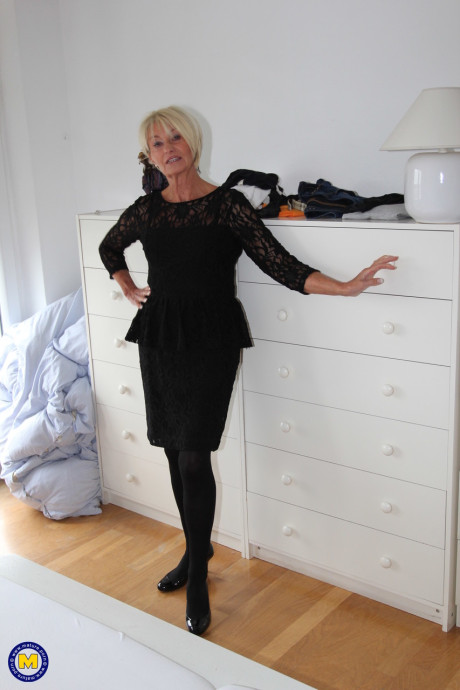 European older with freckles Franziska shows her body in a solo