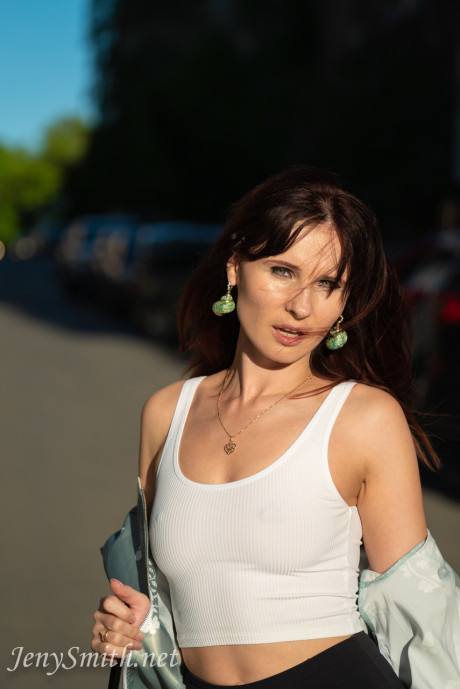 Stunning Russian MILF Jeny Smith exposes her natural breasts in public