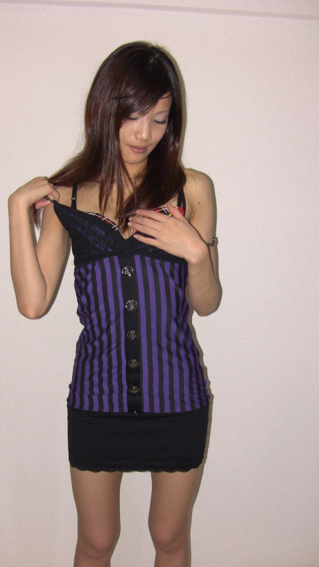 Brunette oriental amateur Haruka Ohtsuka unveils her slim figure and tight pussy