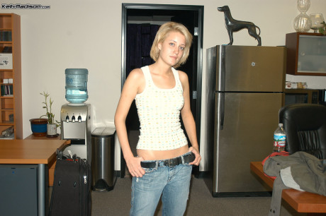 Petite bitch GF girl Kimberly Kane and Kelly Madison sharing Ryan's large schlong