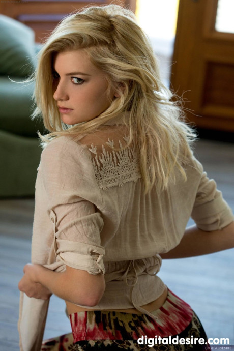 Glamorous yellow-haired Arya Fae undresses & exposes her holes, small melons & hot behind