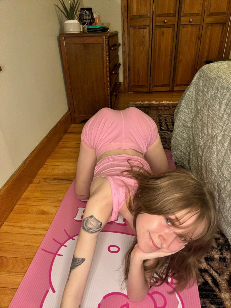 OnlyFans Teensy Bella performed by Teensy Bella Hot Pics