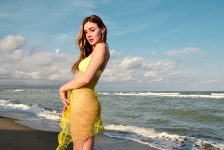 Met Art performed by Charli Sex Gallery