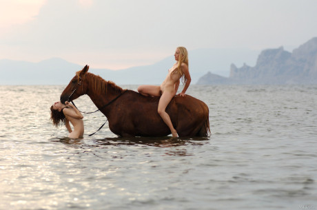 Met Art featuring Dariya A, Lera B XXX Pics