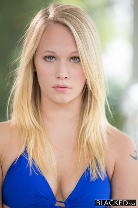 Blondy teen sexpot Dakota James blowing and riding two humongous black rods