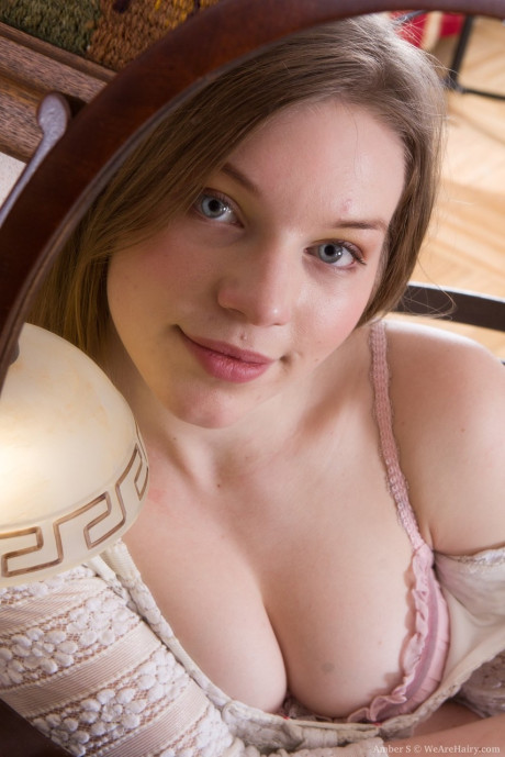 Pretty amateur Amber S sheds her white lace to spread her very furry beaver