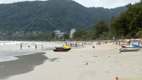 Chinese babe Shanti shows her creampied shaved cunt after POV sex