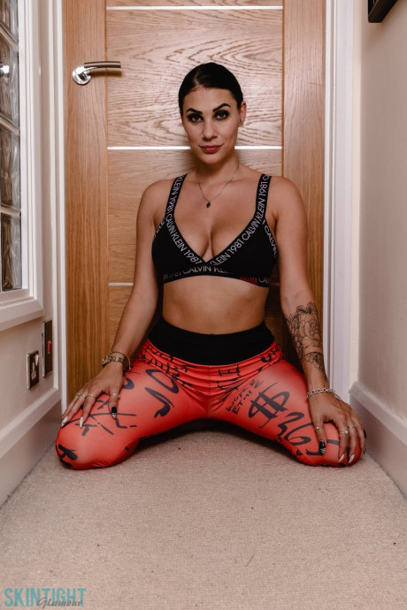 Skin Tight Glamour No Day Off