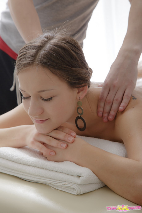 Pretty teenie with perfect titties does anal sex with her massage therapist