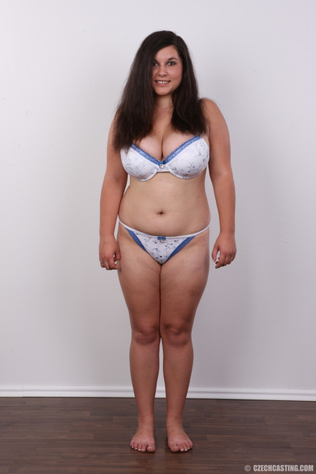 Overweight brunette Lucie undresses to fulfill dreams of becoming a nude model