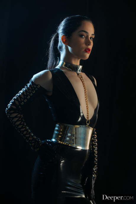 Lovely young Evelyn Claire & a hot MILF with a big booty have an FFM BDSM 3some