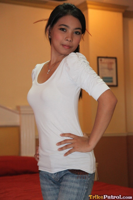 Adorable Filipina Jane Avila stripping nude and giving a sloppy bj