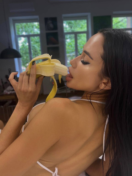 Hot OnlyFans cam model Gymnast Alina shows off her giant breasts and ass