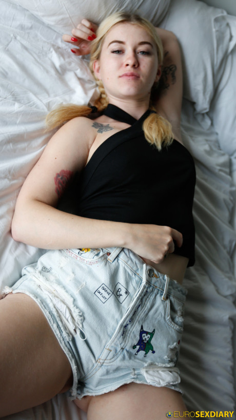 Breathtaking amateur with pigtails strips, poses and loves a POV fuck
