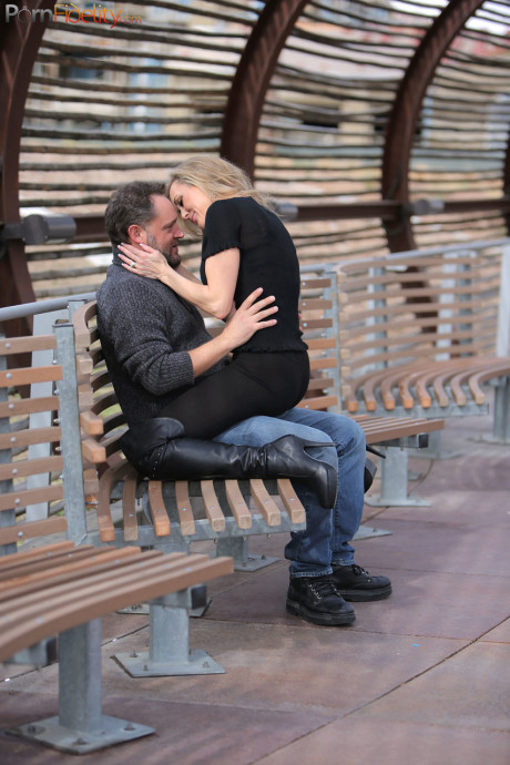 Fine cougar Brandi Love kneels in boots for steamy oral sex & rides on top