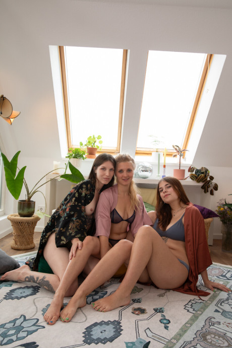Ersties starring Lola P, Nova S, Runa XXX Images