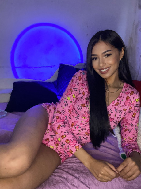 Hot Onlyfans cam babe Cecilia Suarez shows her giant behind in a charming compilation