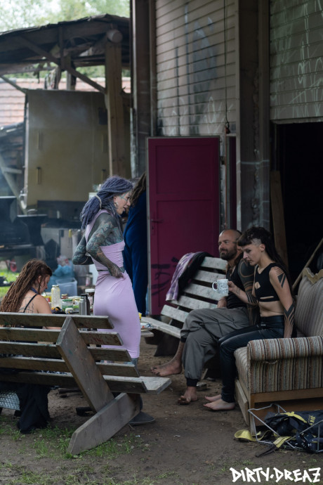 Gender fluid body modifiers get somewhat undressed while having a backyard party