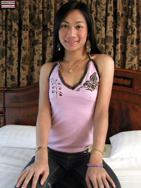 Asian tgirl Jaen
