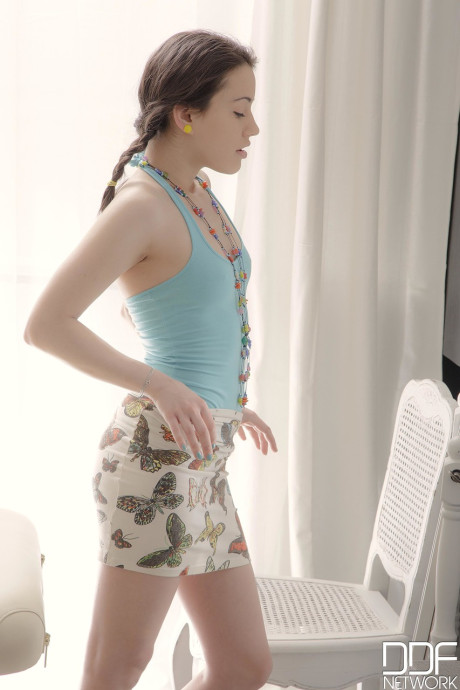 Teenie with a pretty shaved twat Gabi fucks her masseur's penis & gets creampied