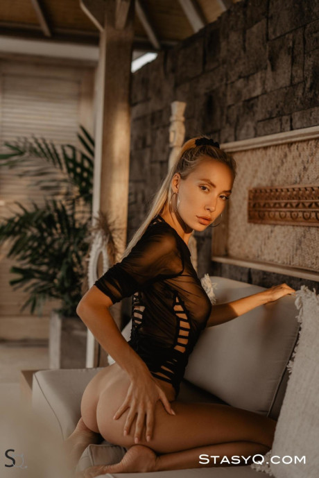 Pretty slender babe Debra shows her fine lovely boobs and her perfect butt