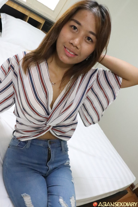 Horny chinese bitch girlfriend woman Bea undresses slowly and spreads her legs for POV sex