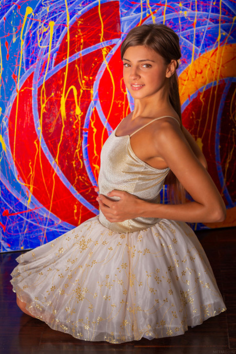 Met Art performed by Melena A nude Pics