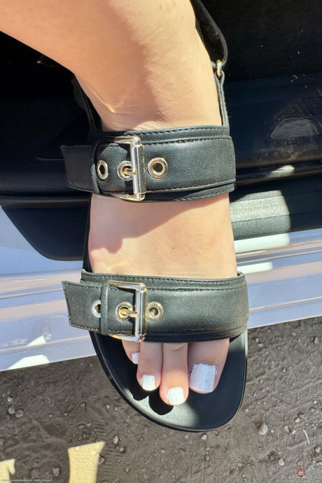 ATK Galleria performed by Lily Winters undressed Pics