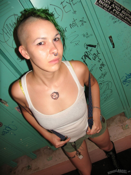 Chapel Waste XXX porn pics