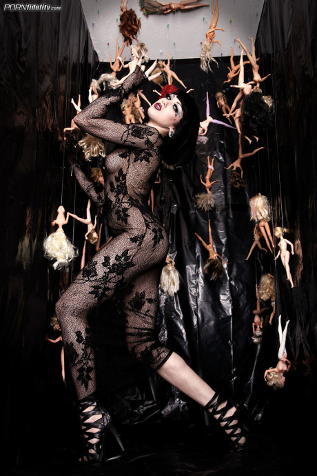 Dark diva Asphyxia Noir sheds sheer catsuit to spread with natural boobs unprotected