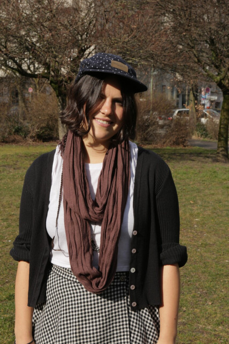 Chubby British bitch GF chick Beatrix poses naked on a bed and fully clothed in Berlin