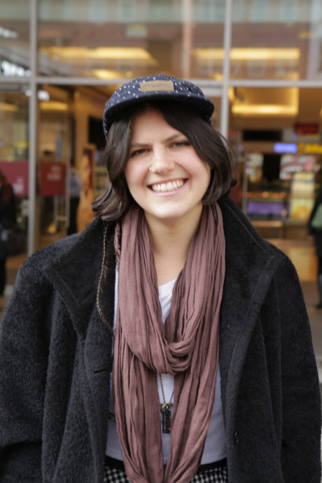 Chubby British bitch GF chick Beatrix poses naked on a bed and fully clothed in Berlin