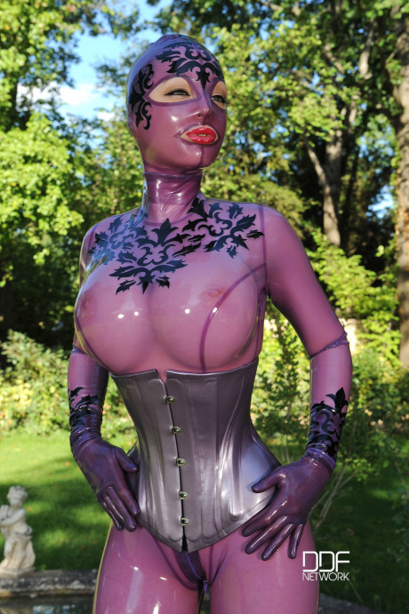 House Of Taboo Latex Lucy