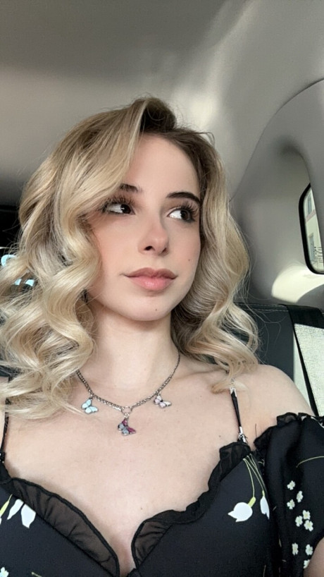 OnlyFans Xterribly Cutex performed by Xterribly Cutex Hot Pictures