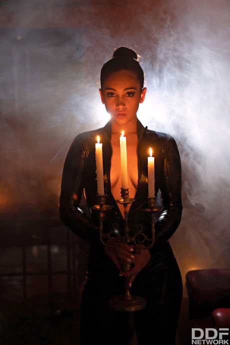 Hot whore gf girl Ginebra Bellucci is boned in crotchless leather wear by candlelight