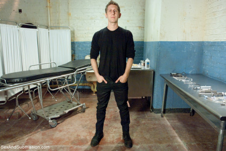 Ravishing blonde fiance Penny Pax exposes her naturals and flashes her booty