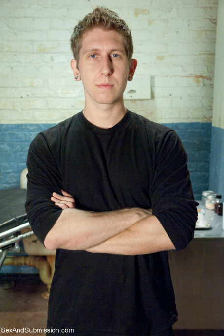 Ravishing blonde fiance Penny Pax exposes her naturals and flashes her booty