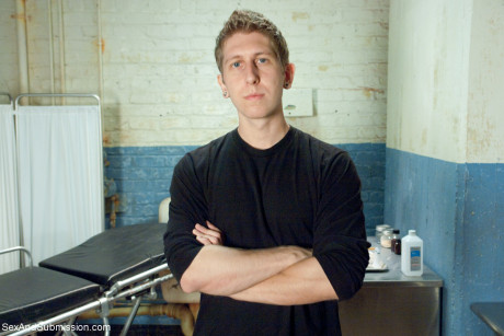 Ravishing blonde fiance Penny Pax exposes her naturals and flashes her booty