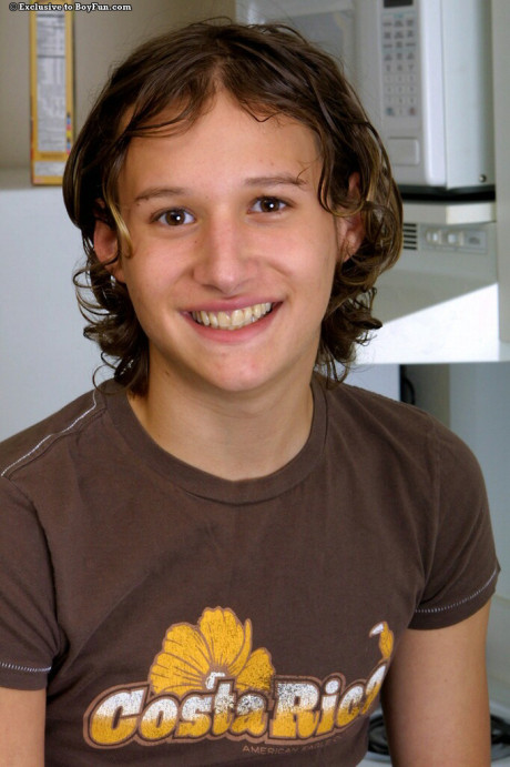 Hot teenage fiance bf Sammy Case shows off his giant ass and jerks off