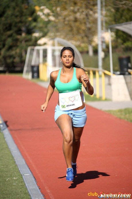 Athletic young skank girl woman finger mounts her bald twat in the shower after a race