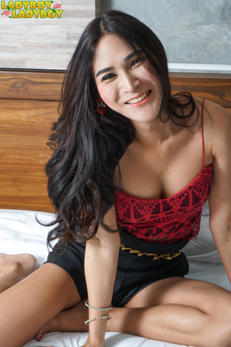 Oriental transsexual cutie