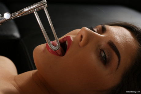 Hot skank gf woman Francesca DiCaprio spreads her pussy with forceps until the pee flows