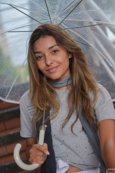 Zishy Camilita Johanna