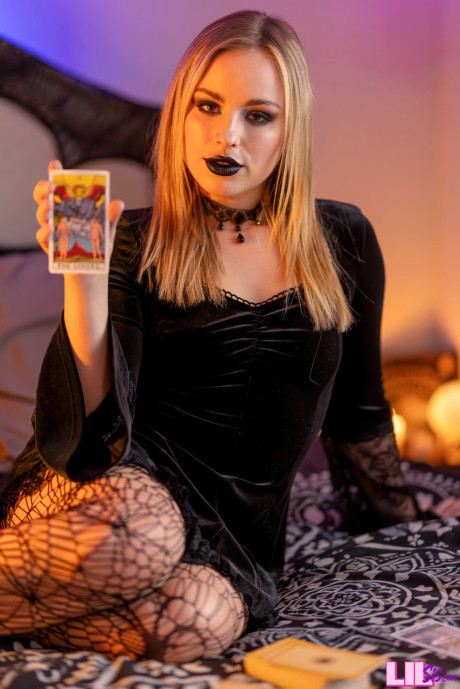 Blondie goth stepsister Anna Claire Clouds strips to undergarment & sits on a meat