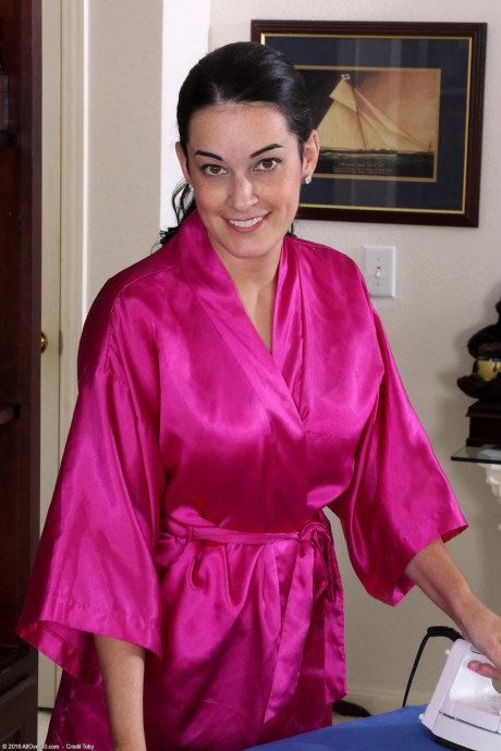 Horny housewife Nyla Parker drops her robe and spreads her silky vagina